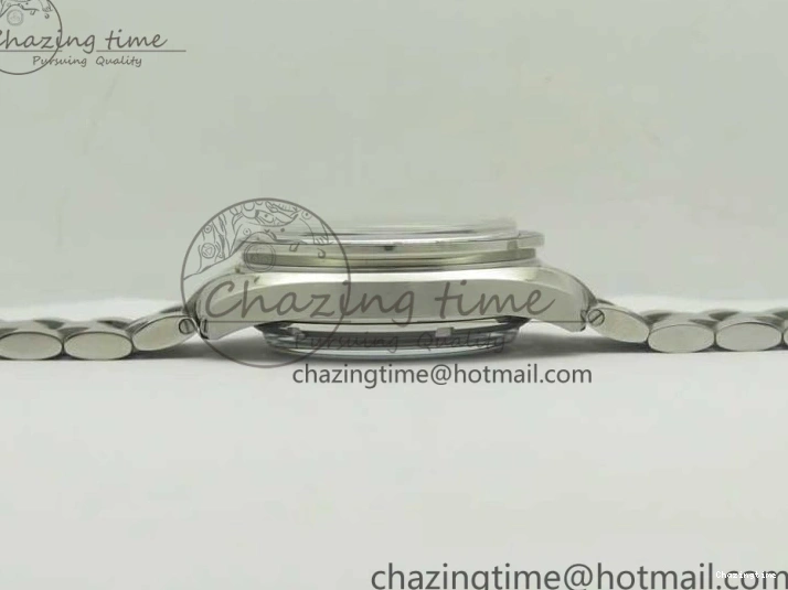 0217 UrbanChic Speedmaster Moonwatch OMF 1:1 Best Edition White Dial Black Hand on SS Bracelet A 8045